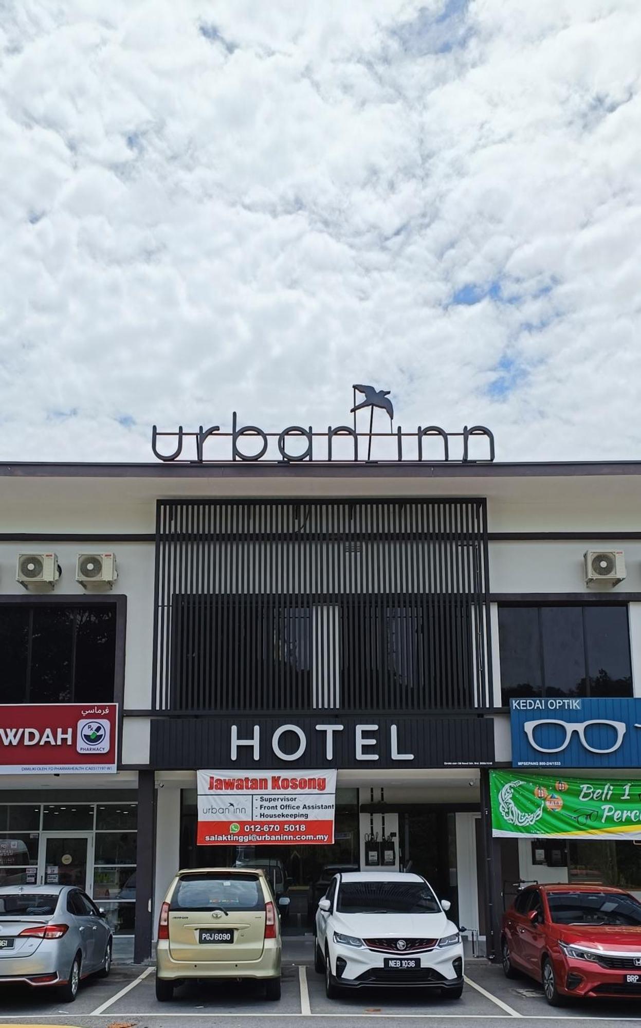 Urban Inn, Salak Tinggi Sepang Exterior foto