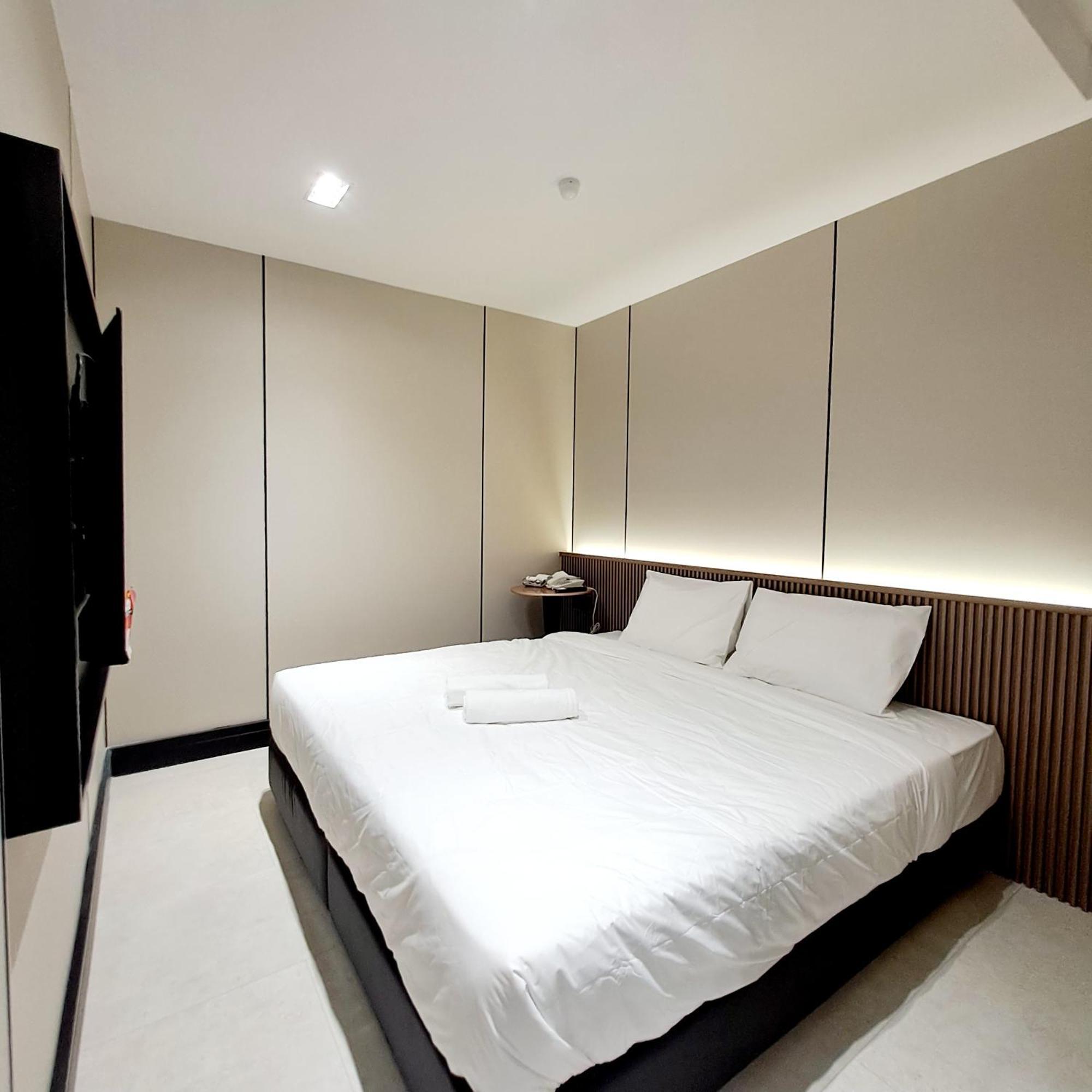 Urban Inn, Salak Tinggi Sepang Exterior foto